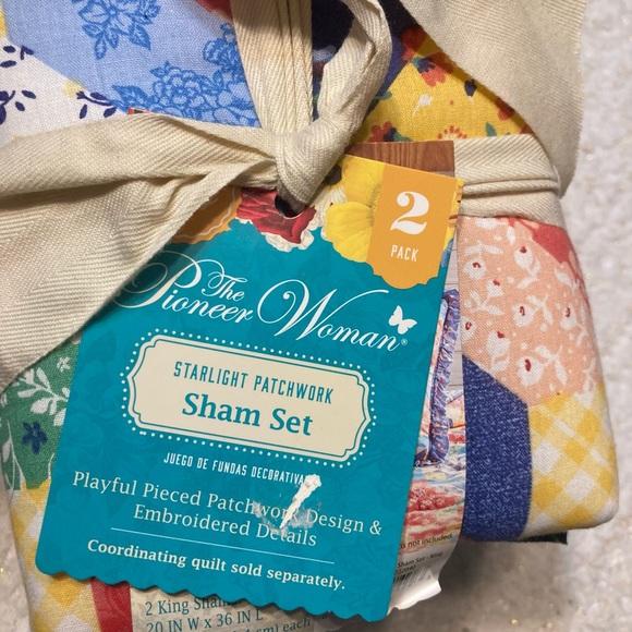 Pioneer woman starlight patchwork NWT‎ set of King shams - Picture 6 of 7